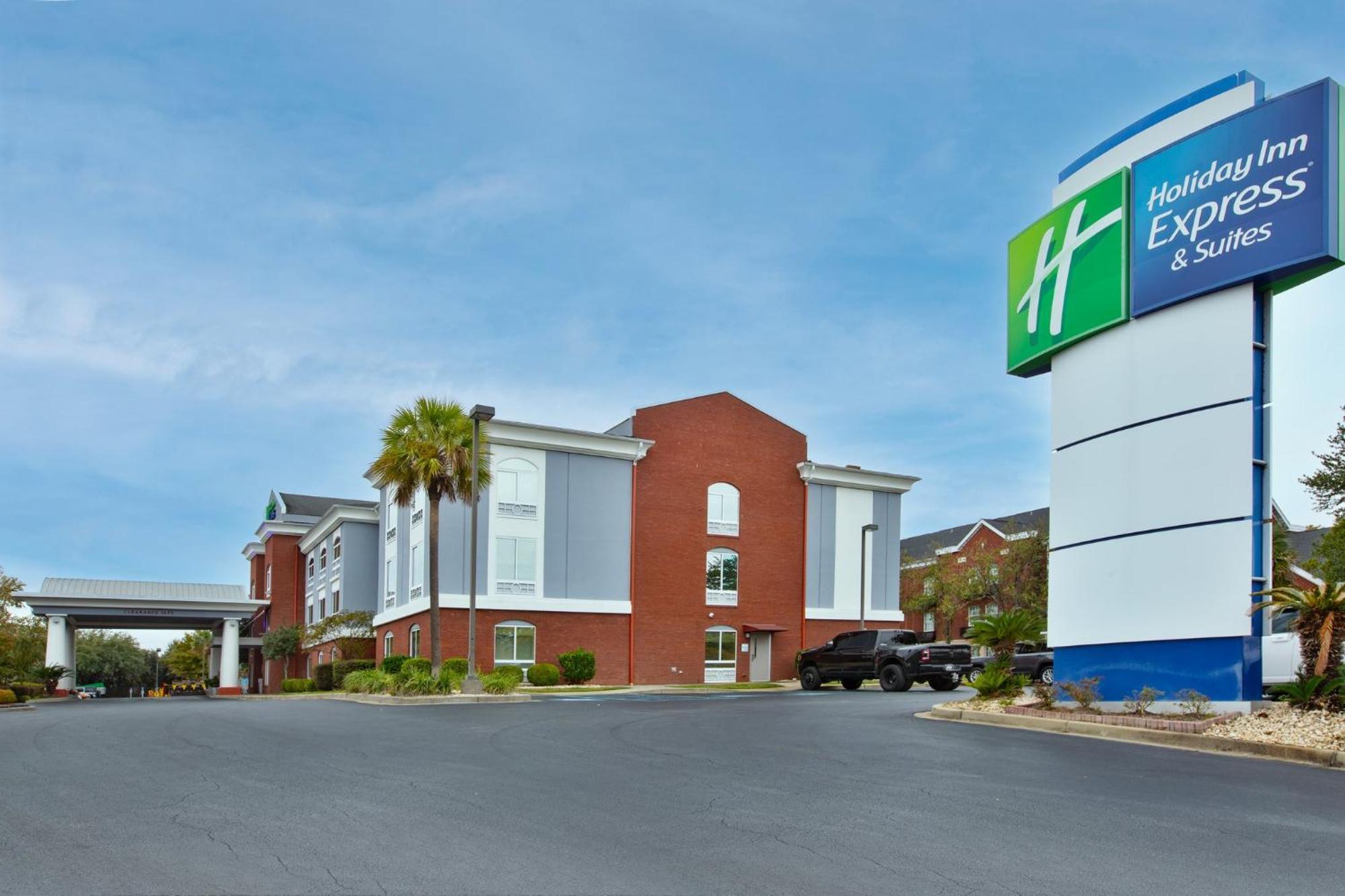 Holiday Inn Express Hotel & Suites - Sumter By Ihg Esterno foto